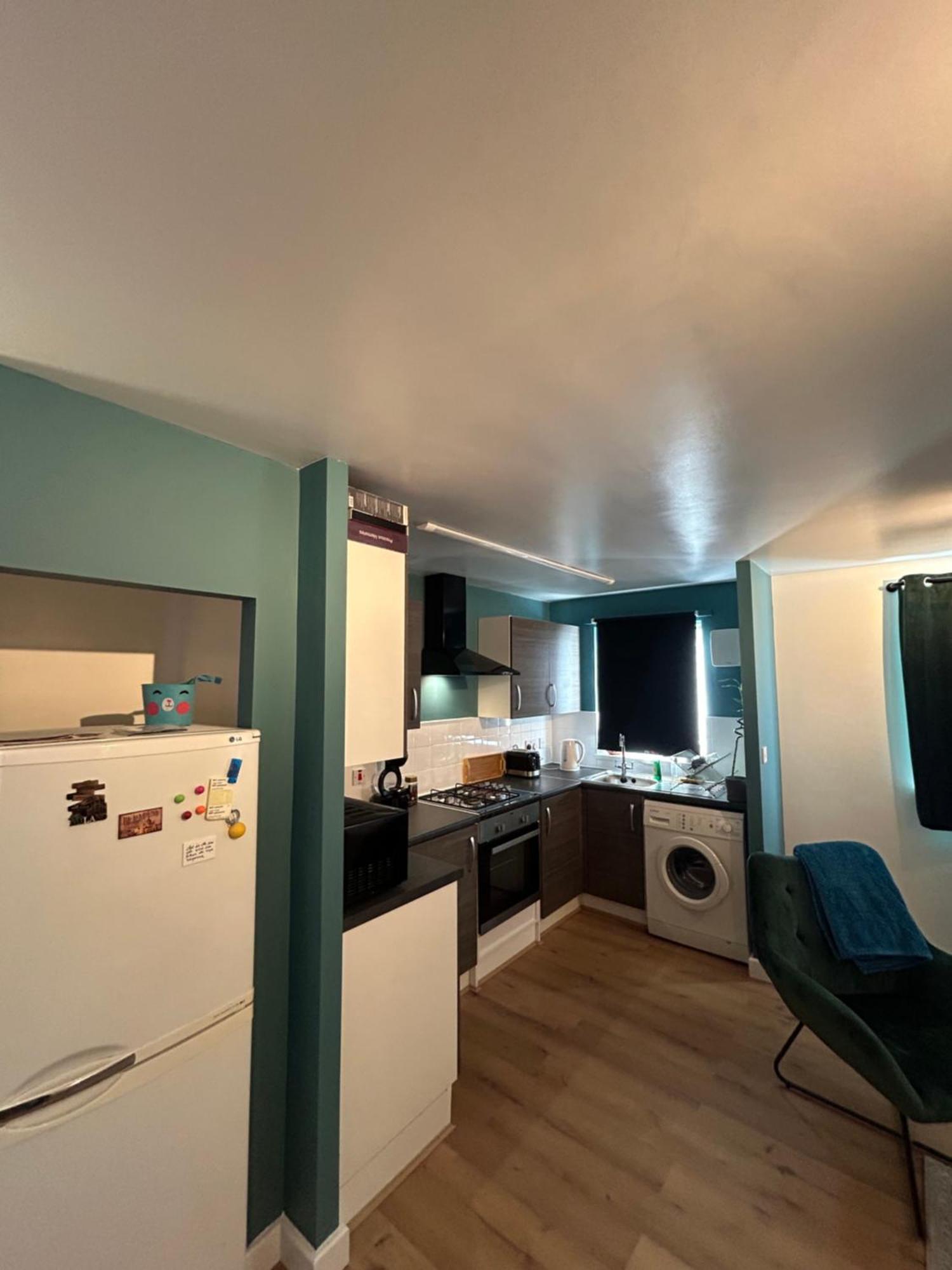 Woodhouse Apartment Лидс Экстерьер фото