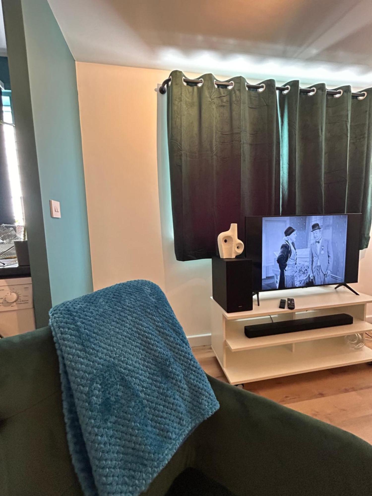 Woodhouse Apartment Лидс Экстерьер фото